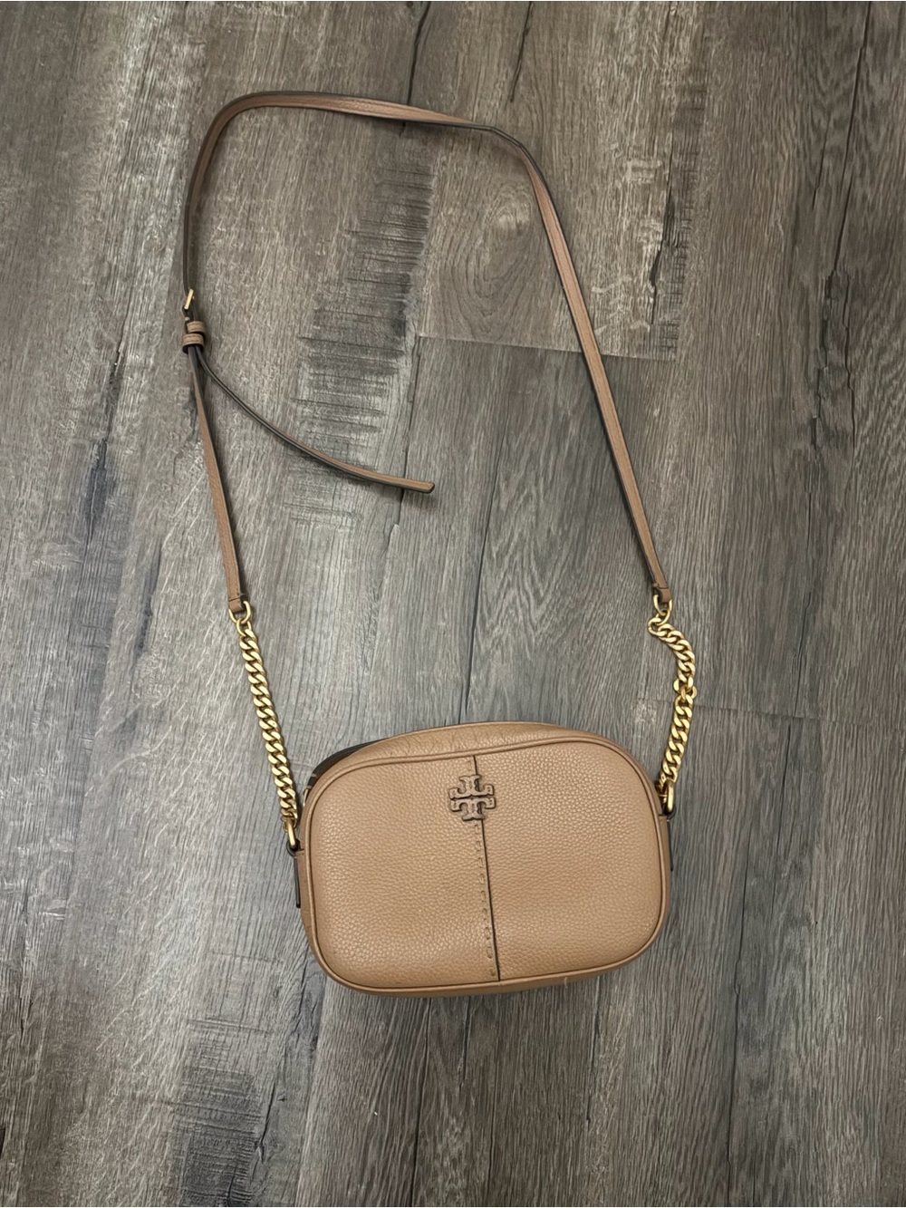 Tory Burch Pebbled Leather Crossbody in Tan with Gold Chain